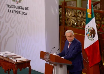 López Obrador, candidato eterno con su paquete de reformas