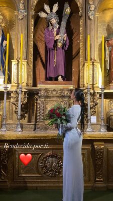 Georgina Rodríguez visita iglesia en Madrid