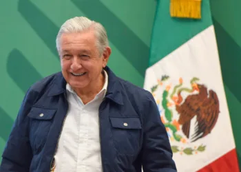 AMLO respalda a Evelyn Salgado: “no está sola”
