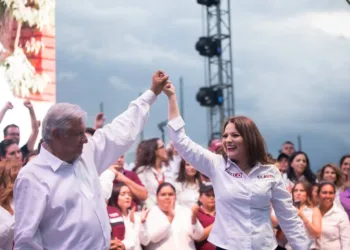 Claudia Delgadillo en campaña