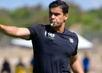 Hernández va arbitrar el Pumas-Cruz Azul