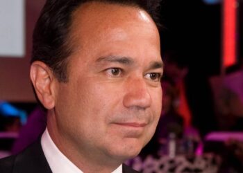 Hijos de Nicandro Díaz despiden al productor