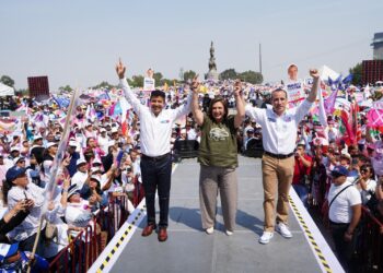Xóchitl Gálvez pide al INE terminar con coacción del voto de Morena