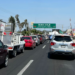 Chilangos saturan autopistas y carreteras rumbo a playas y balnearios