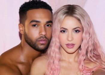 Shakira enciende las redes con candentes fotos junto a Lucien Laviscount