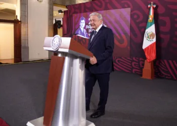 López Obrador pide al Poder Judicial resolver litigio sobre impuestos de Salinas Pliego