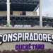 Conspiradores estrena estadio y apalea