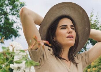 Karla Souza