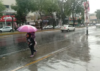 Alerta Amarilla en tres alcaldías capitalinas por fuertes lluvias y vientos