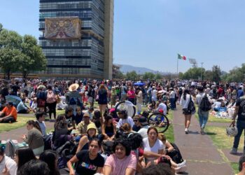 Eclipse Solar: vista desde las islas de la UNAM