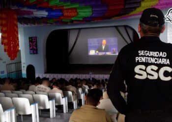 Personas en prisión preventiva vieron el debate chilango