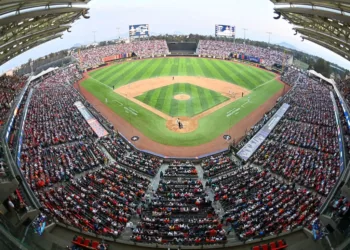 Contundente 12-4 de Astros a los Rockies