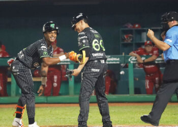 Rescatan Olmecas el tercer juego, 3-2 a Diablos