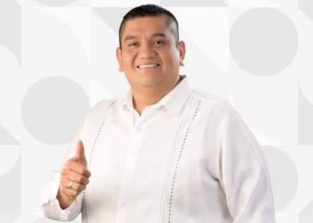 Los amo, dice Jorge Álvarez a los jóvenes en el Máynez Capital Fest