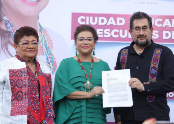 Brugada ofrece transformar escuelas públicas con programa Ciudad educadora, escuelas de 10