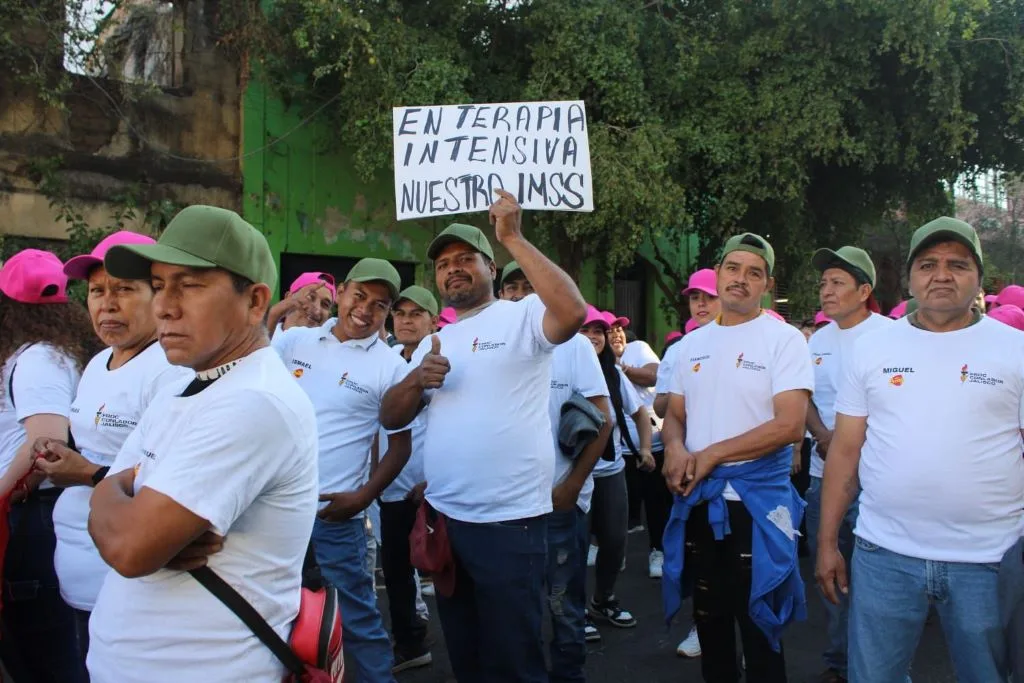 En Jalisco, muchos plantearon una una reforma a la Ley del ISSSTE para tener una buena atención médica, así como el rescate del IMSS. Foto: Gloria Muñoz/AMEXI