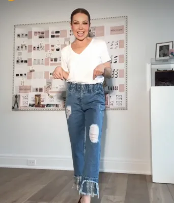 Thalía enseña como elevar tu outfit con jeans 
