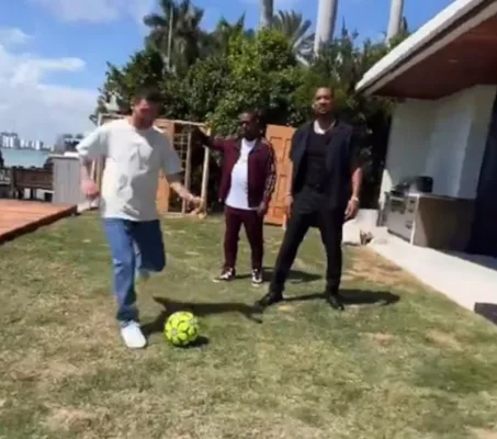 Lionel Messi da clases de futbol a Will Smith y Martin Lawrence | AMEXI/FOTO: Captura de pantalla 
