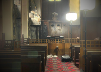 Policía de Francia abate a hombre que incendió una sinagoga