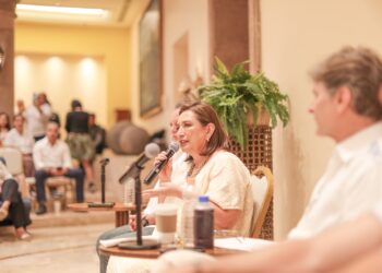 Xóchitl Gálvez condena ataque de López Obrador contra María Amparo Casar