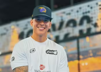 Daddy Yankee expande sus negocios con la apertura del 10 by 20 Padel Club en el Sur de Florida