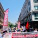 Usuarios de energía eléctrica marchan en apoyo a maestros