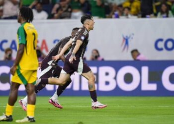 Tricolor apenas gana 1-0 a Jamaica