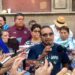 Sin acuerdos concluye reunión de Padres de Ayotzinapa con AMLO