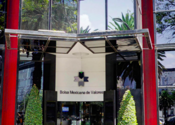 Bolsa Mexicana opera con alza por segundo día, gana 1.54%