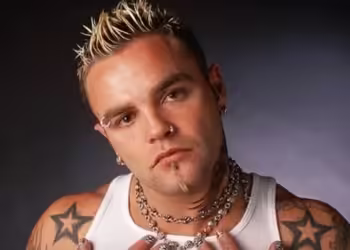 Shifty Shellshock, lider de la banda Crazy Town, muere a los 49 años