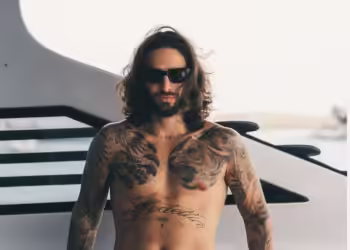 Maluma busca niñera para Paris