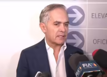 Oposición dispuesta a parlamento abierto para enriquecer reforma Judicial: Mancera