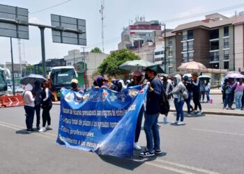 Exigen normalistas de Guerrero que los reciba titular de la SEP