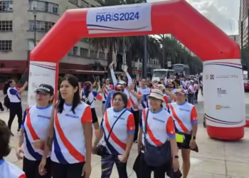 En «Caminata Rumbo a París 2024» afloró espíritu olímpico