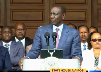 Tras protestas, Kenia da marcha atrás a proyecto financiero