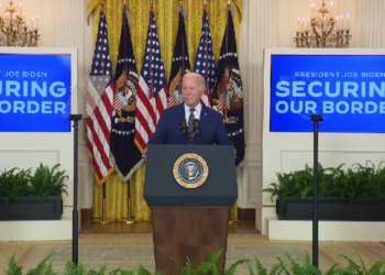 Biden firma orden para cerrar frontera con México, como Trump en 2018