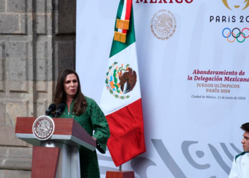 AMLO abanderará paralímpicos el 15 de agosto