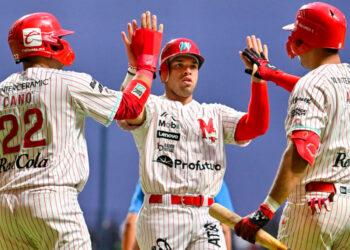 Obtiene Diablos su triunfo 40 a costa de Piratas: 10-3