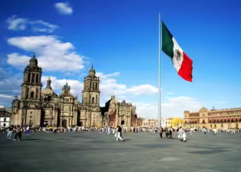 Crea Concanaco nueva comisión para impulsar el turismo en el país