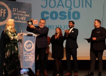 Así fue recibido Joaquín Cosío en Irapuato en su homenaje