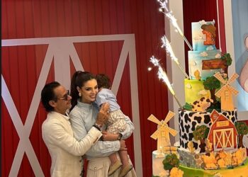 Nadia Ferreira y Marc Anthony celebran cumpleaños de su hijo