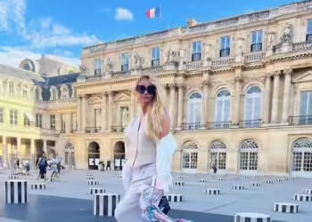 Paulina Rubio: Después de la polémica, llega la calma en París
