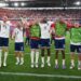 Inglaterra deja en el camino a Suiza