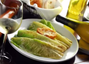 Baja California celebra el centenario de la “Ensalada Caesar’s”