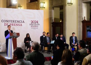 Hacienda presenta los pilares de la economía de la 4T