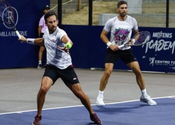 Tenistas Reyes-Varela y Andreozzi debutan con triunfo en Croacia
