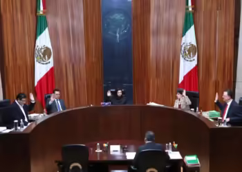 Tribunal Electoral ratifica multa contra Xóchitl Gálvez por uso del logo del INE