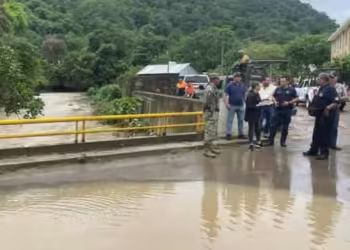 Viviendas inundadas y ríos con niveles altos: saldo de las lluvias en la sierra hidalguense