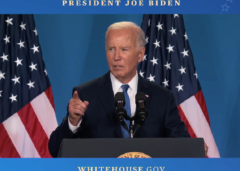 Reitera Biden que no se va, pese a crecientes llamados para retirarse