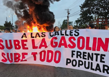 Organizaciones ecuatorianas rechazan paquetazo y alza del combustible
